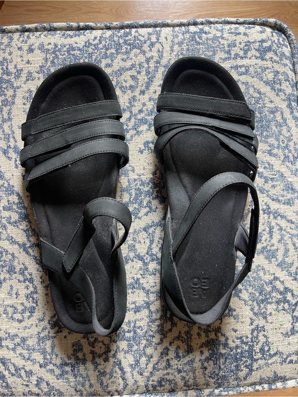 Abeo women’s size 11 Black Multi-Strap Comfort Sandals